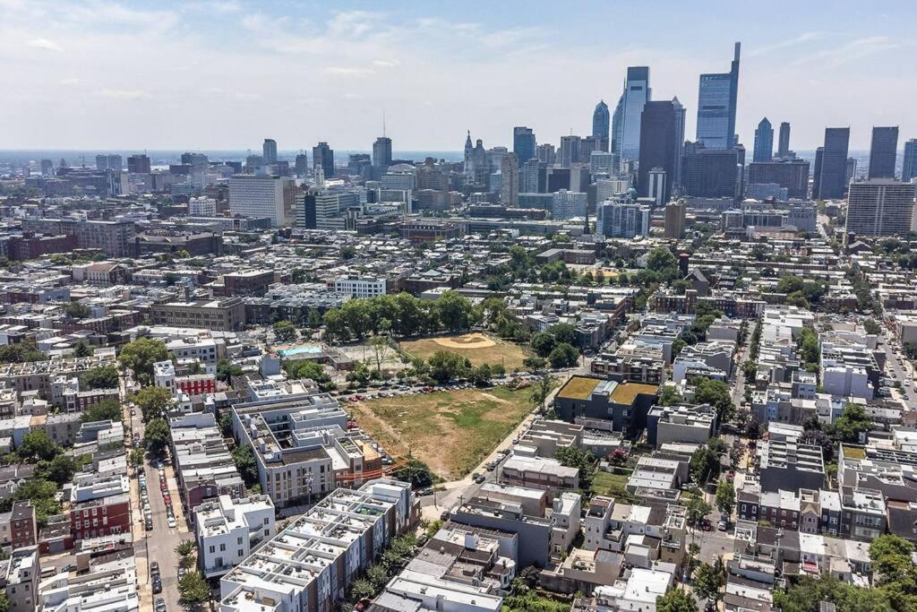 Trendy Fairmount Gem-5 Star Location, Roof Deck, Parking, Gr8 For Families Apartment Philadelphia Ngoại thất bức ảnh