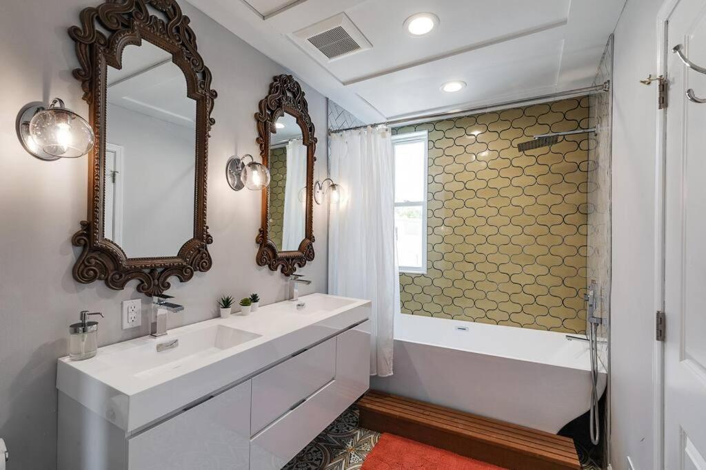 Trendy Fairmount Gem-5 Star Location, Roof Deck, Parking, Gr8 For Families Apartment Philadelphia Ngoại thất bức ảnh